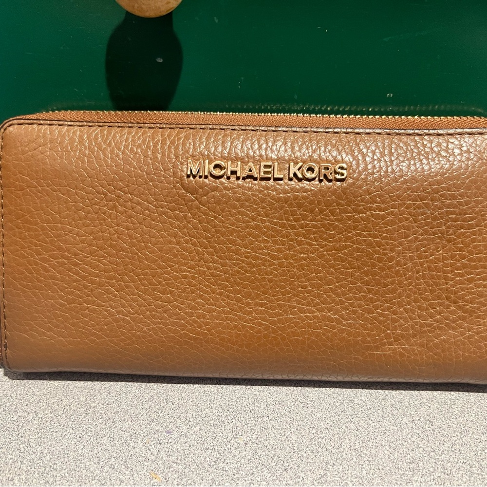 Michael Kors Tan Leather Wallet with Gold Logo
